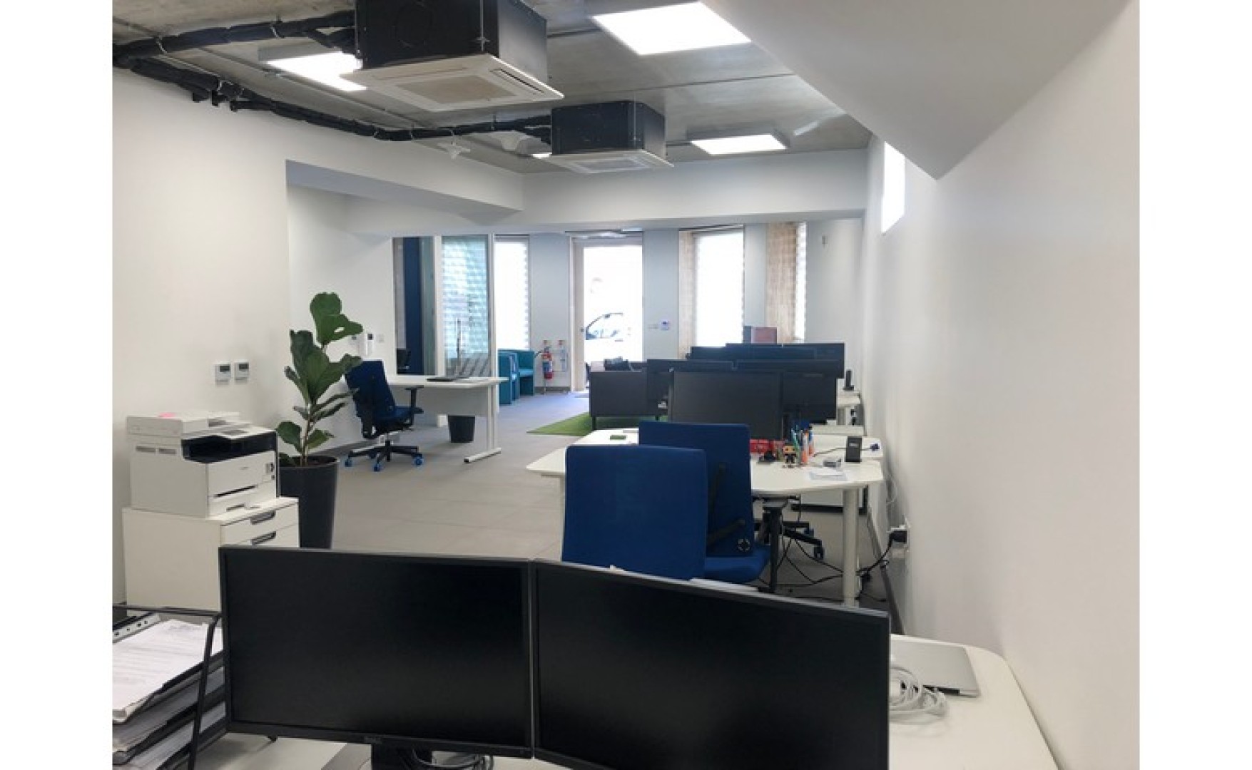 Corner Shop or Office for rent in Malta: Sliema 180sqm property to let