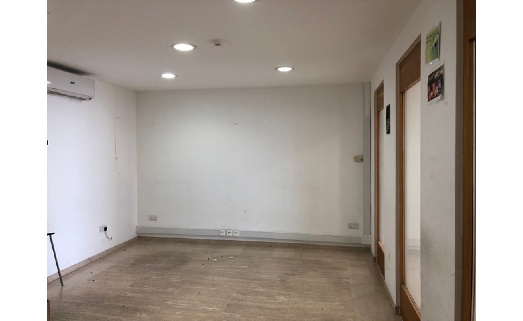 Seafront Office that Consists of 300sqm for rent in sliema