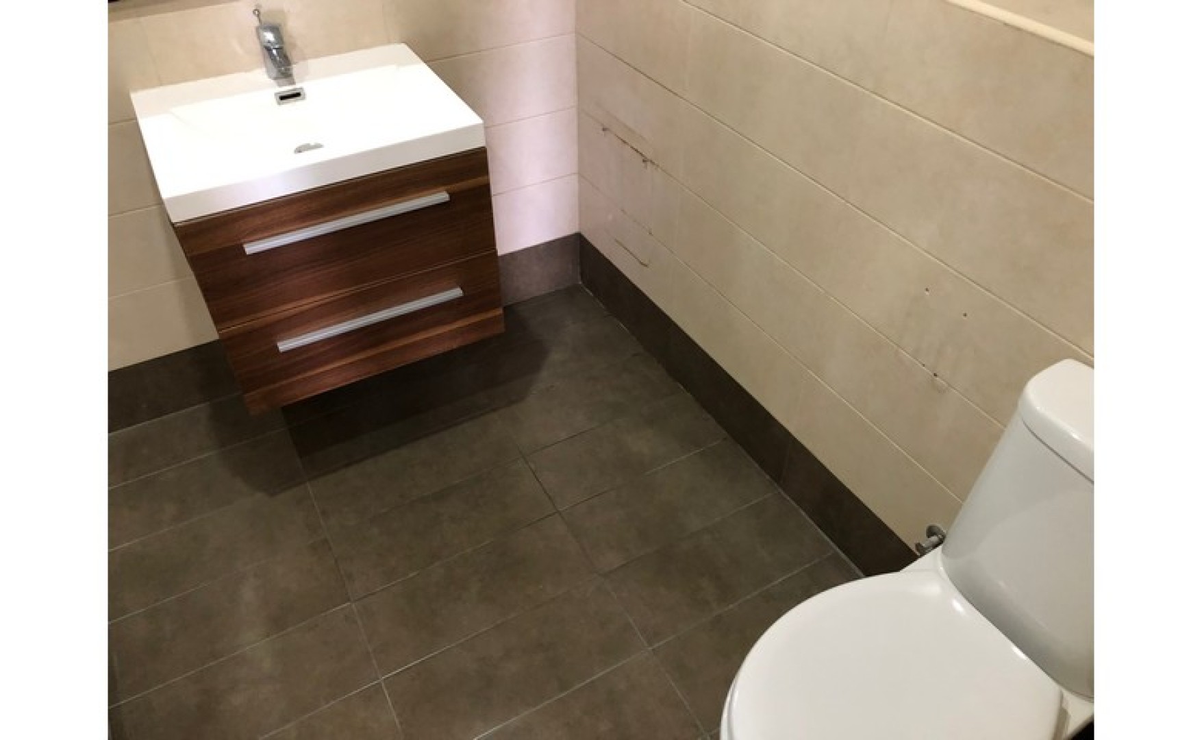 Seafront Office that Consists of 300sqm for rent in sliema