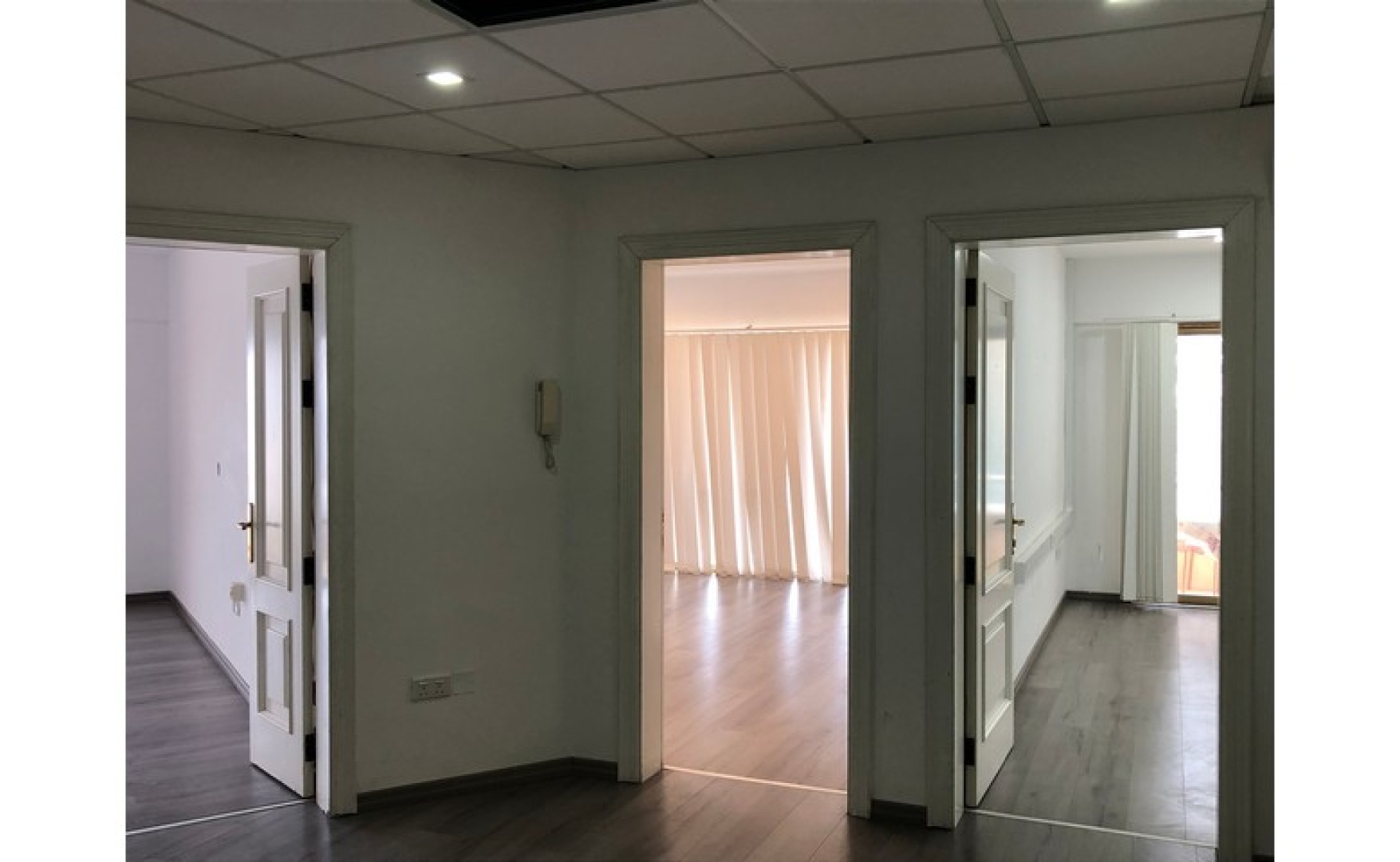 Seafront Office that Consists of 300sqm for rent in sliema
