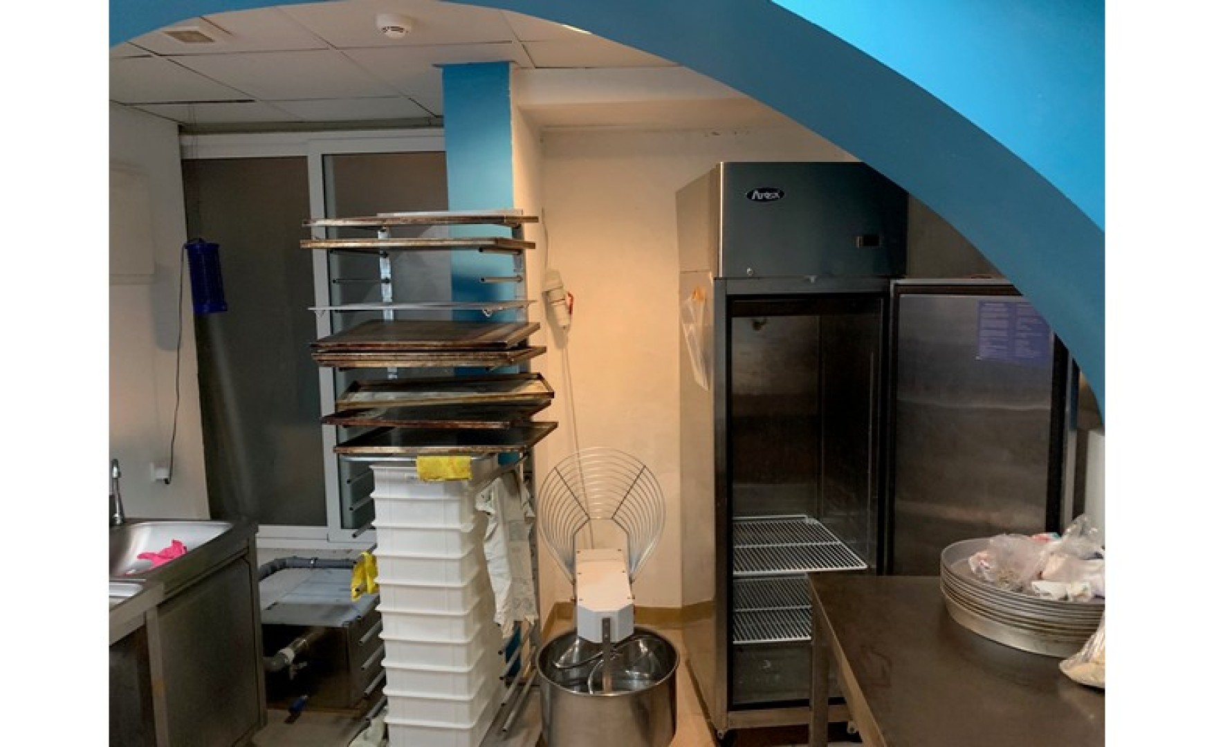 Restaurants for Rent in Malta: Nice Shop/Wine bar / Restaurant to let in Valletta with class 4D permits