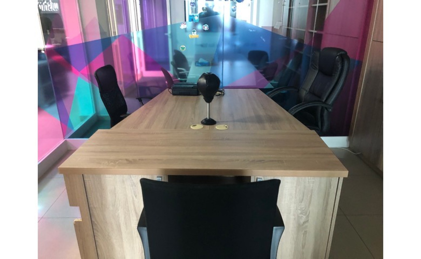 Office to let in Malta: Seafront 200sqm Commercial premises for rent on on the Strand with Great Views
