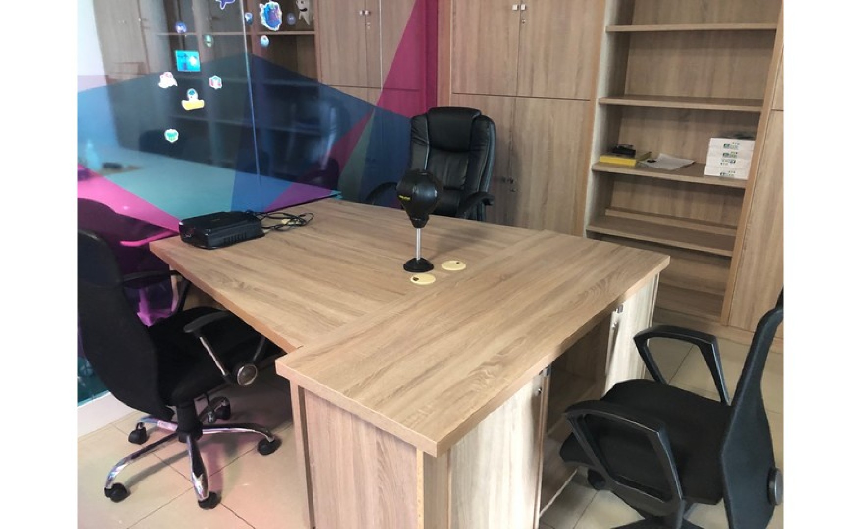 Office to let in Malta: Seafront 200sqm Commercial premises for rent on on the Strand with Great Views