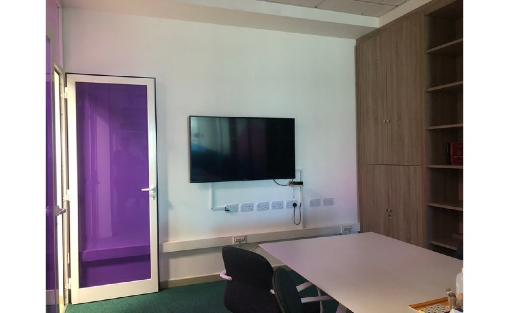Office to let in Malta: Seafront 200sqm Commercial premises for rent on on the Strand with Great Views
