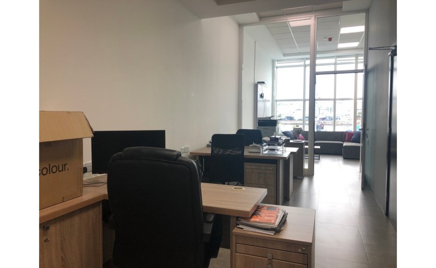 Office to let in Malta: Seafront 200sqm Commercial premises for rent on on the Strand with Great Views