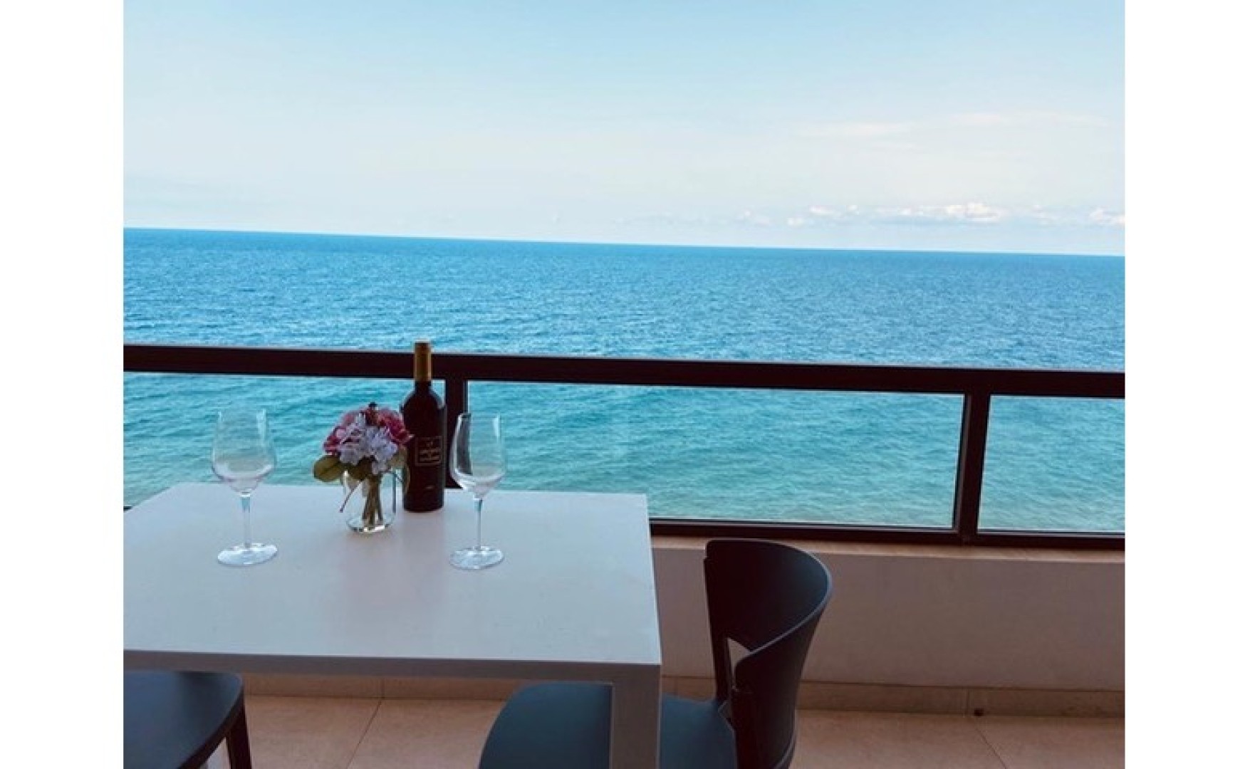 A Well finished Spacious Seafront 3 bedroom Apartment