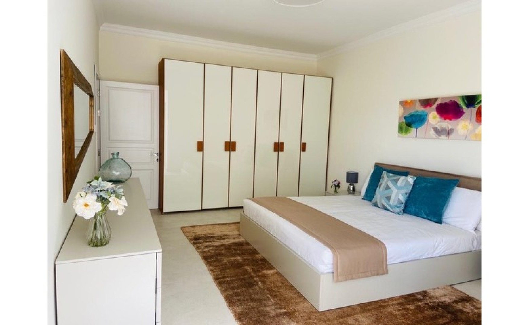 A Well finished Spacious Seafront 3 bedroom Apartment