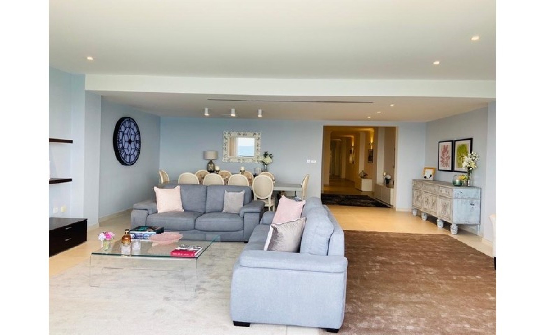 A Well finished Spacious Seafront 3 bedroom Apartment