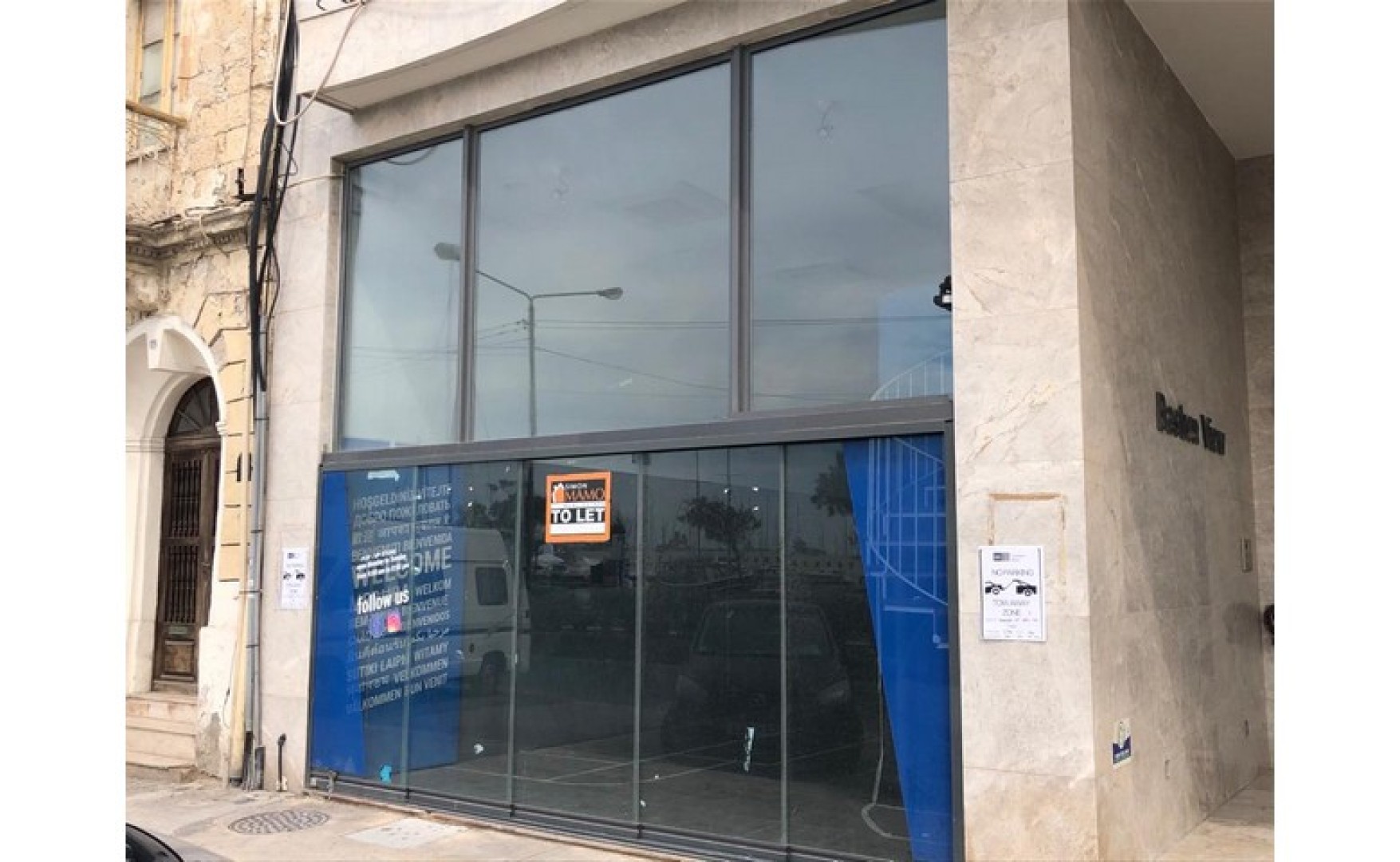 Shop to let on the Strand Seafront