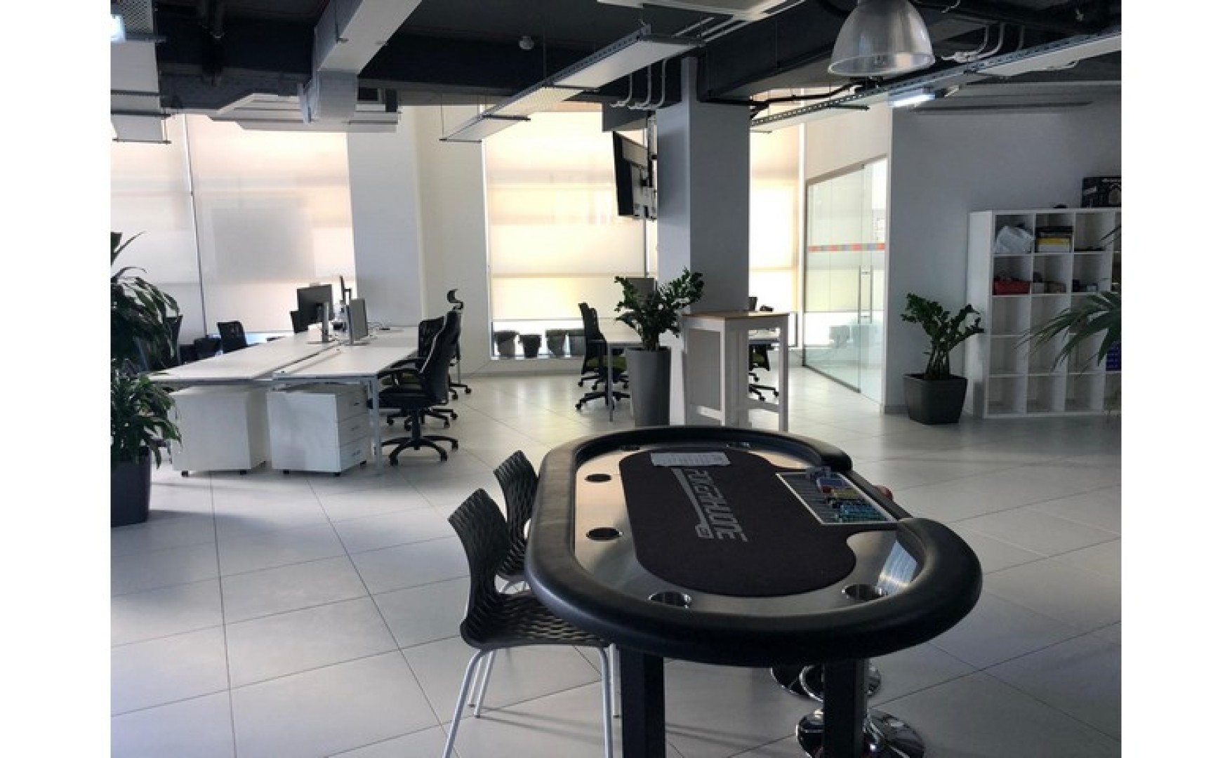Office for Rent in Prime Location Julians with Area of 500 sqm in a Business Centre