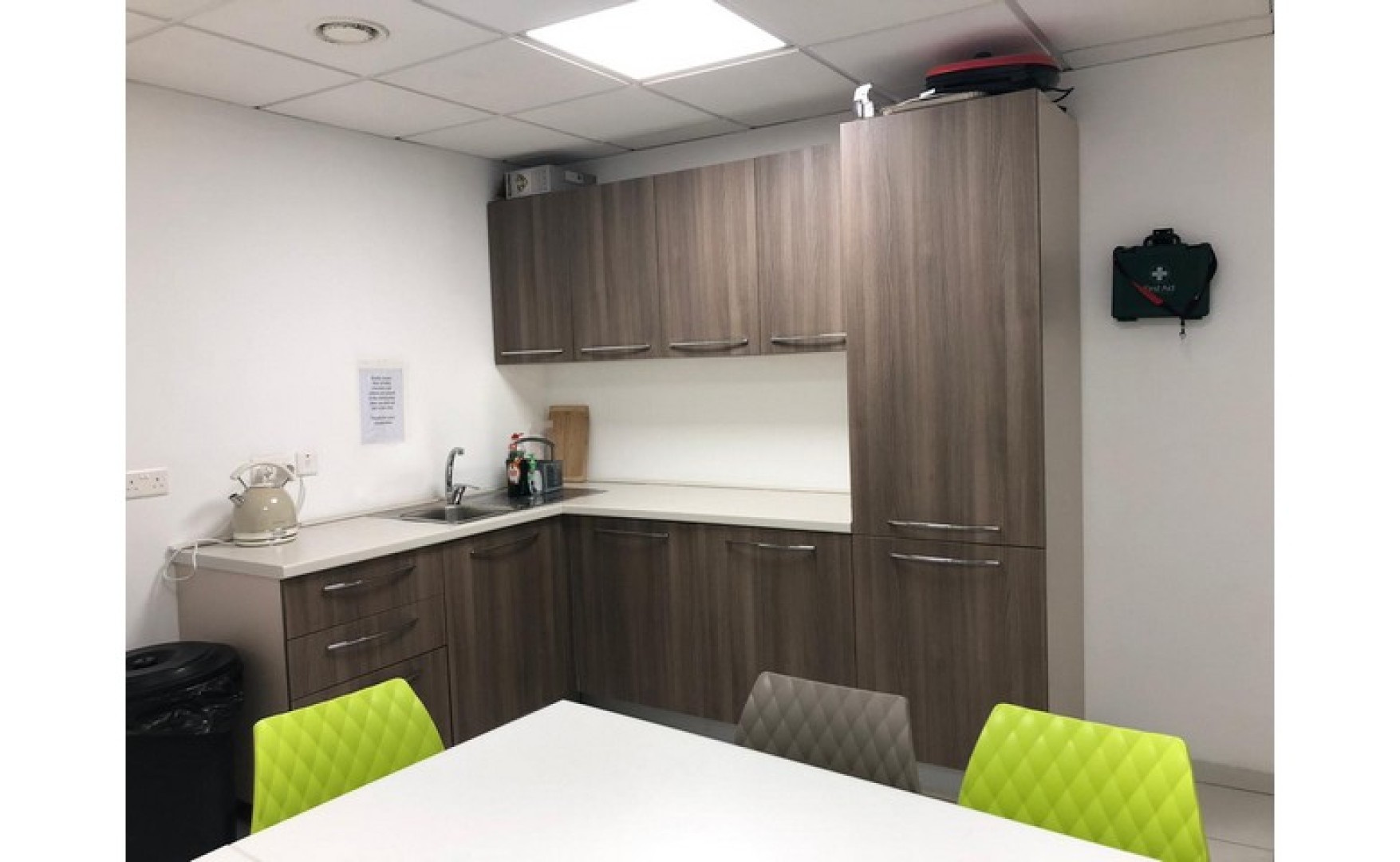 Office for Rent in Prime Location Julians with Area of 500 sqm in a Business Centre