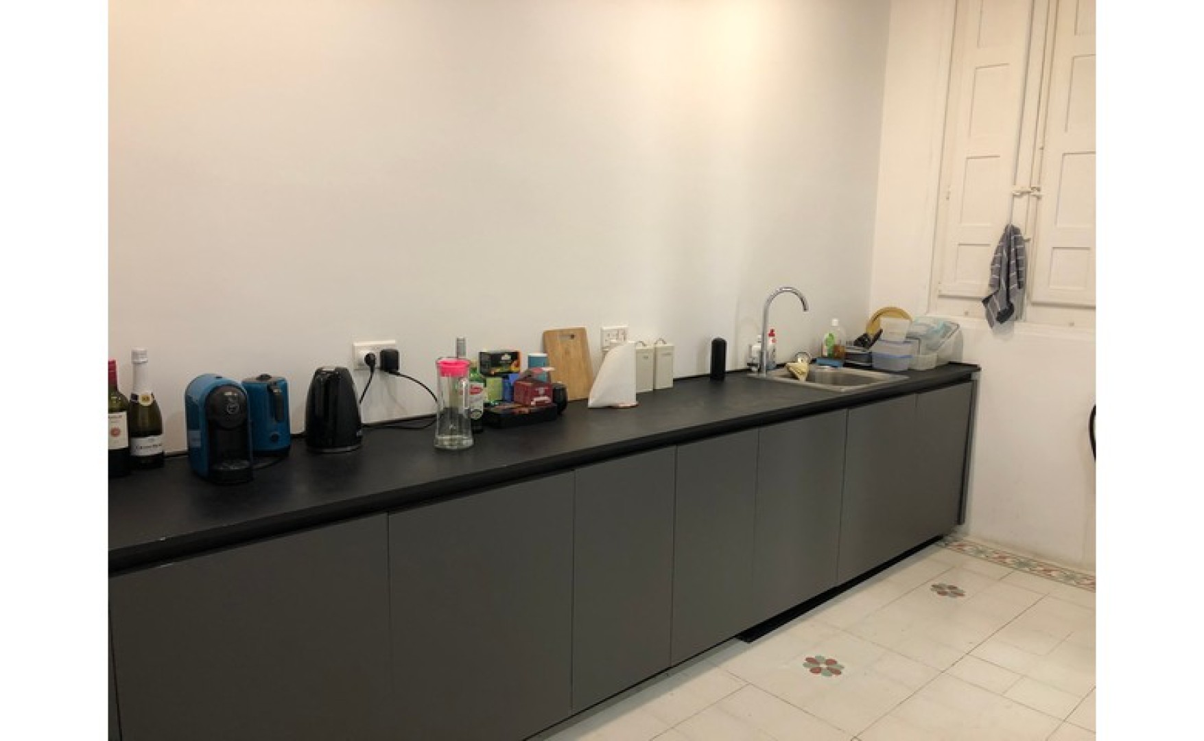 Office to let in Malta: Valletta 200sqm Brand New Corner Office For Rent In Valletta