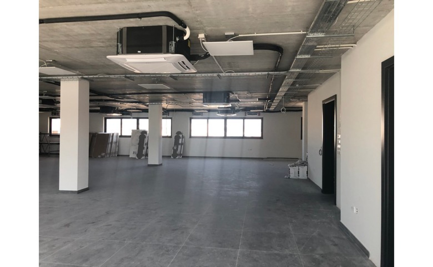 Office space for rent in Ta Xbiex that consists of 422 sqm