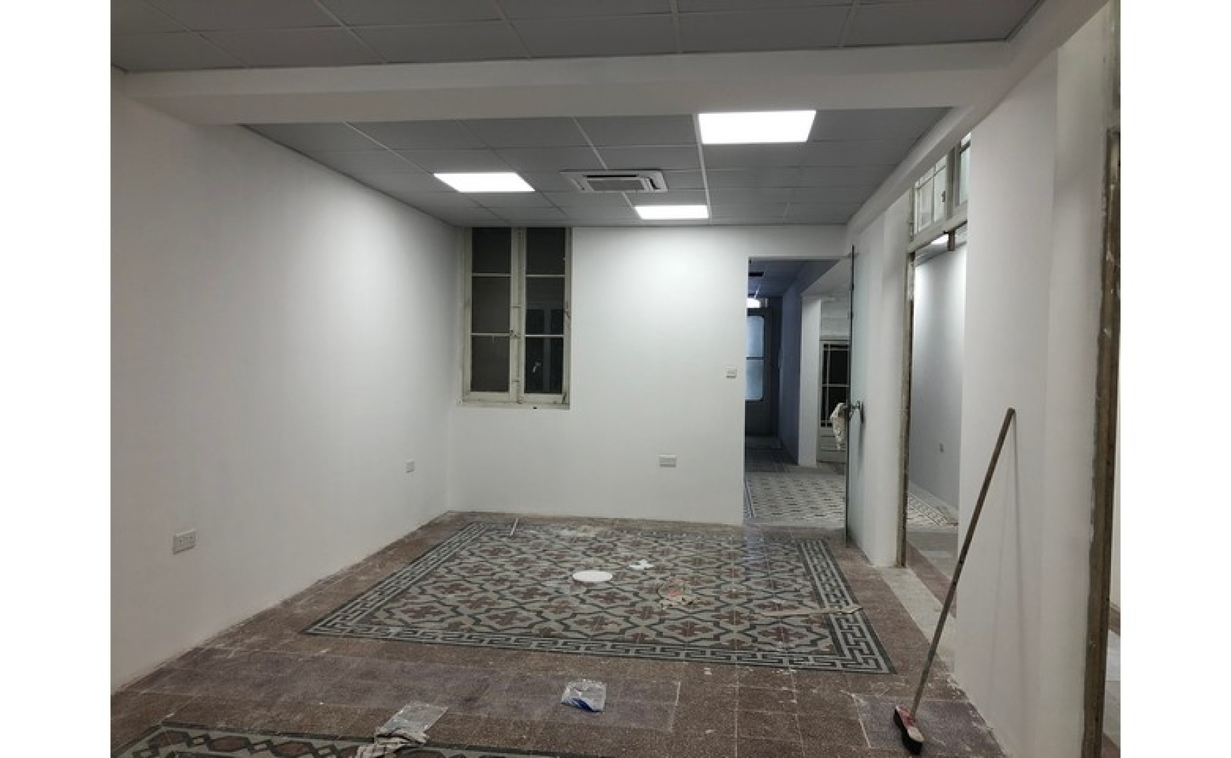 Office to let Malta: Valletta 160sqm new commercial premises to let