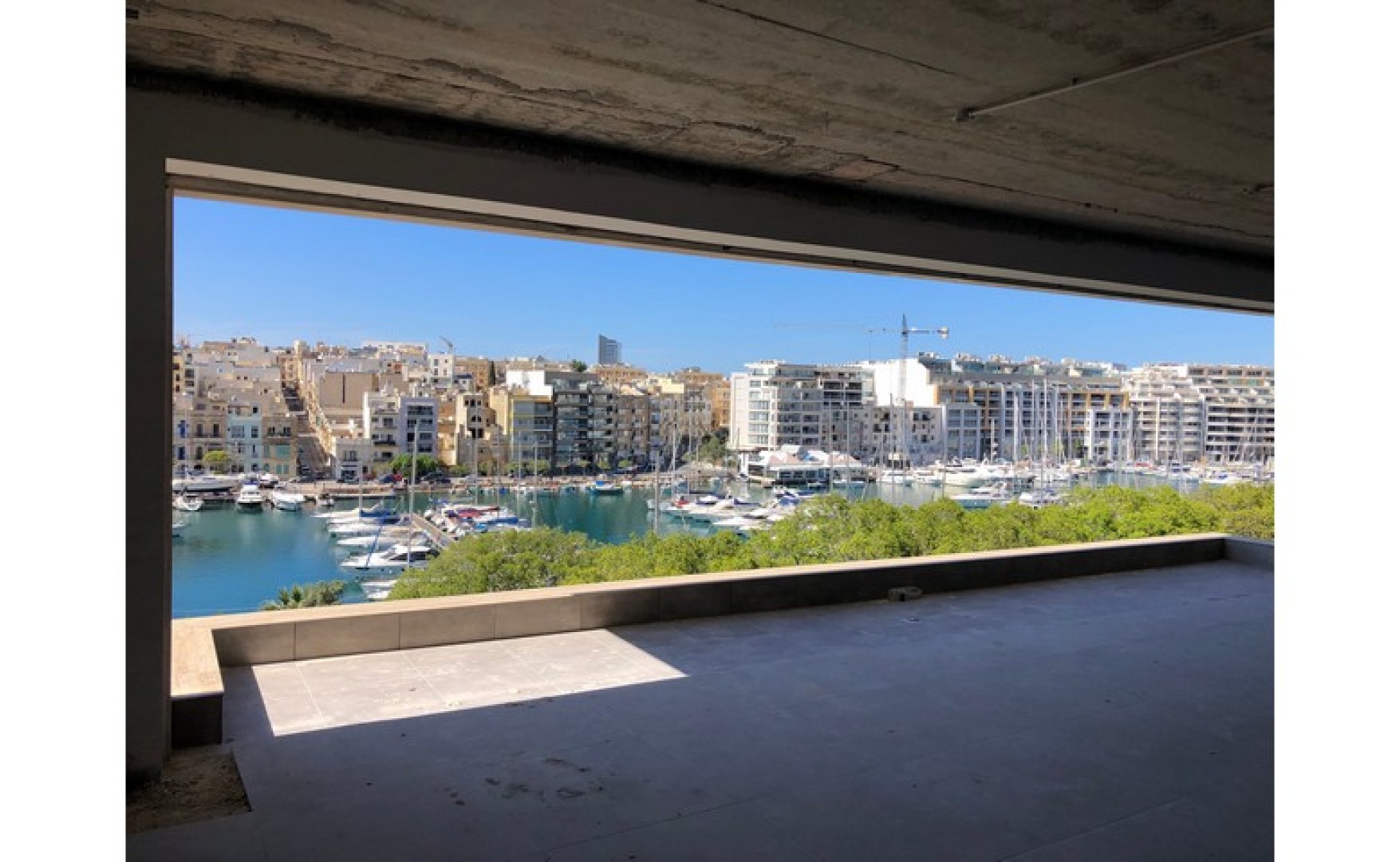 modern office space for rent with seaviews in pieta