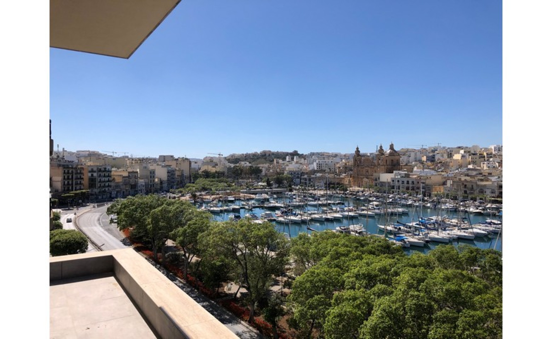 modern office space for rent with seaviews in pieta