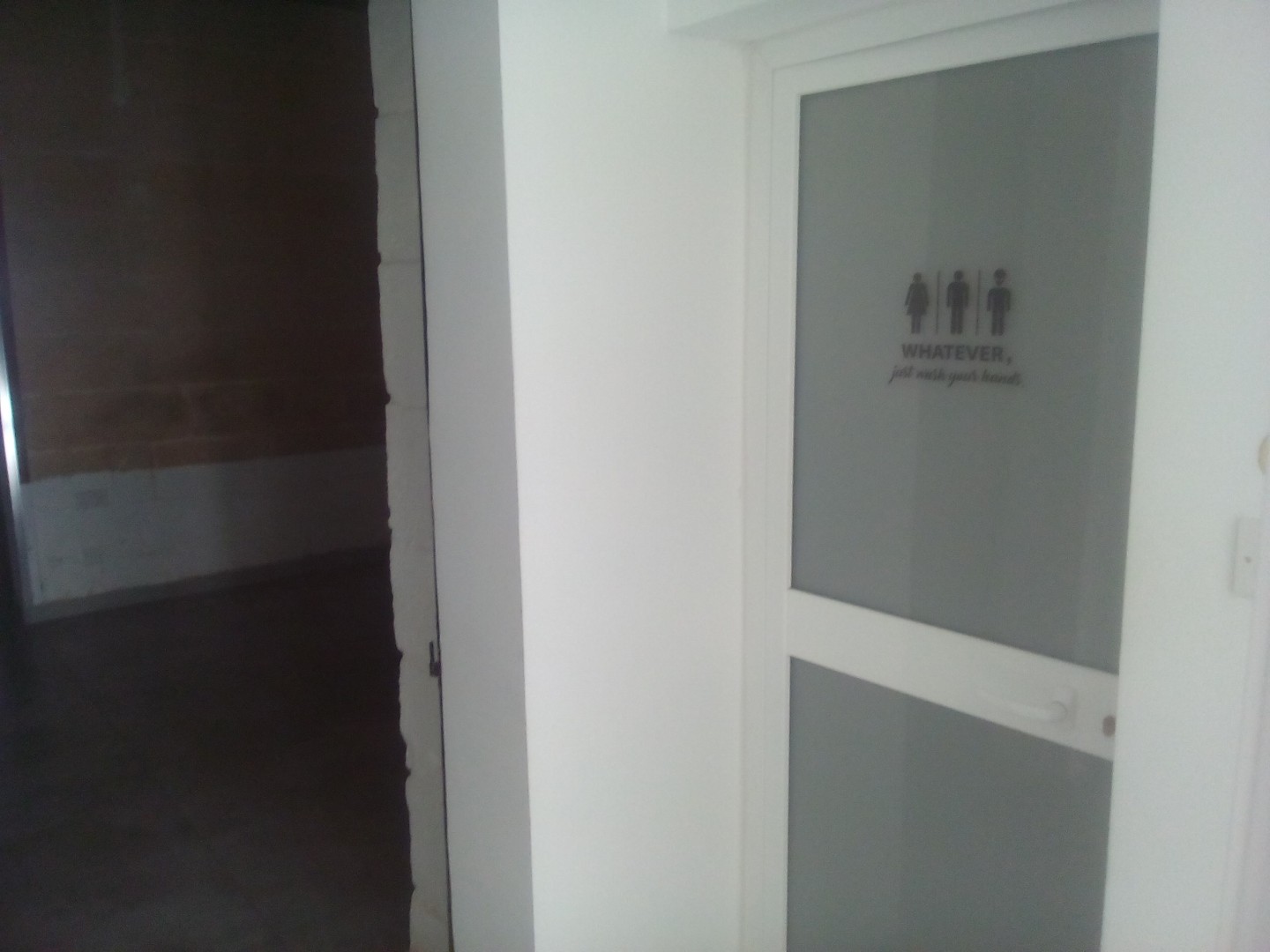 Malta real estate: Cafeteria for rent / for sale in Paola with Class 6 Permit/4D