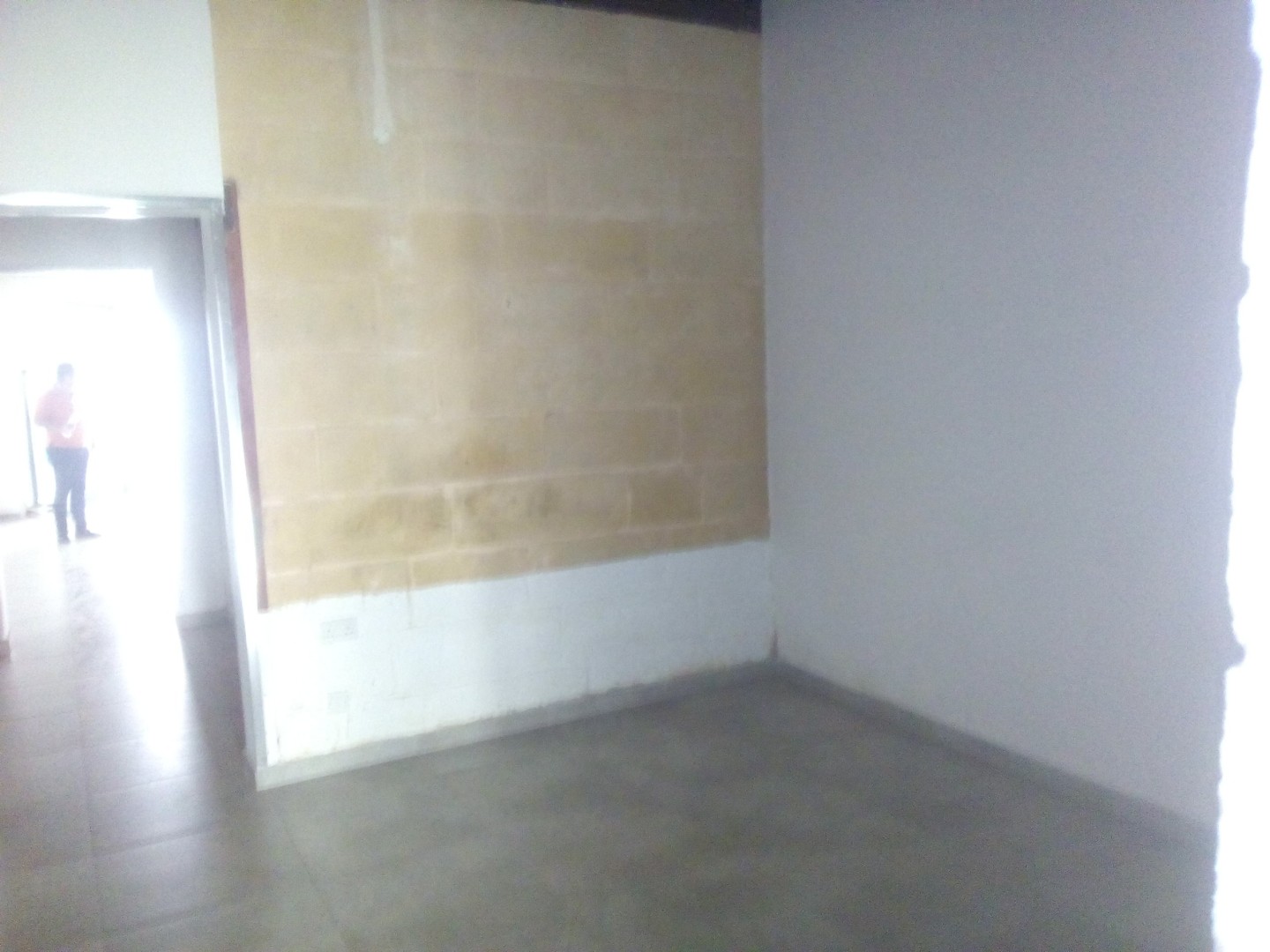 Malta real estate: Cafeteria for rent / for sale in Paola with Class 6 Permit/4D