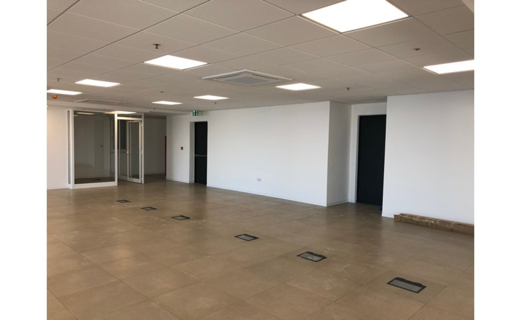 Modern Office with seaviews for rent in Sliema