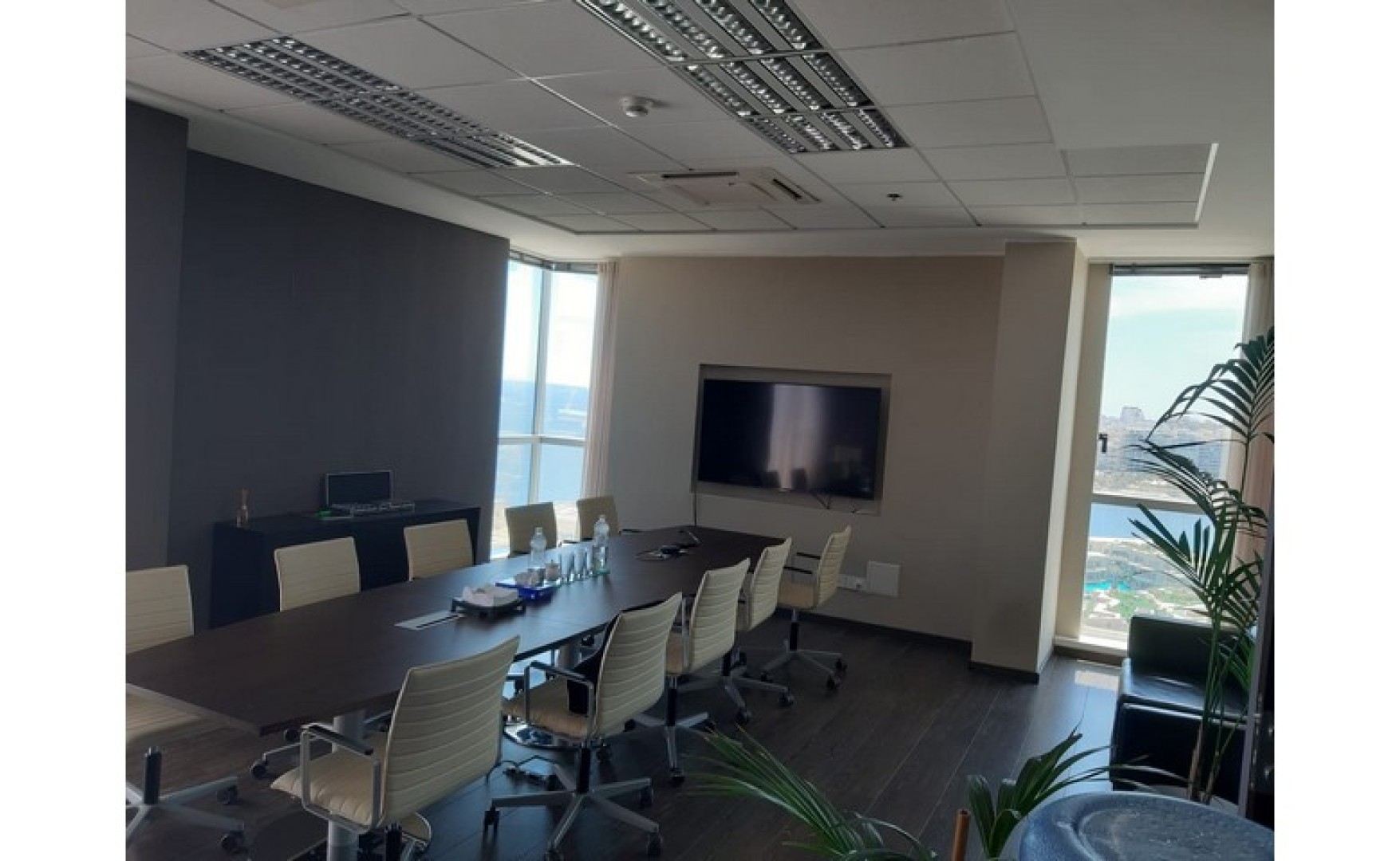 Portomaso 286sqm Office to let with Fantastic Views