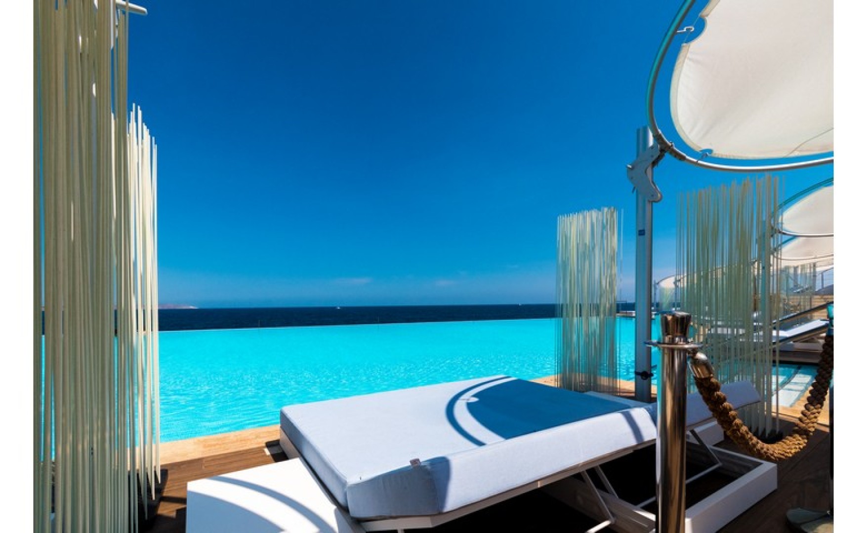 Short Lets Malta: Panoramic Venue for Private functions and Parties with Infinity Pool !