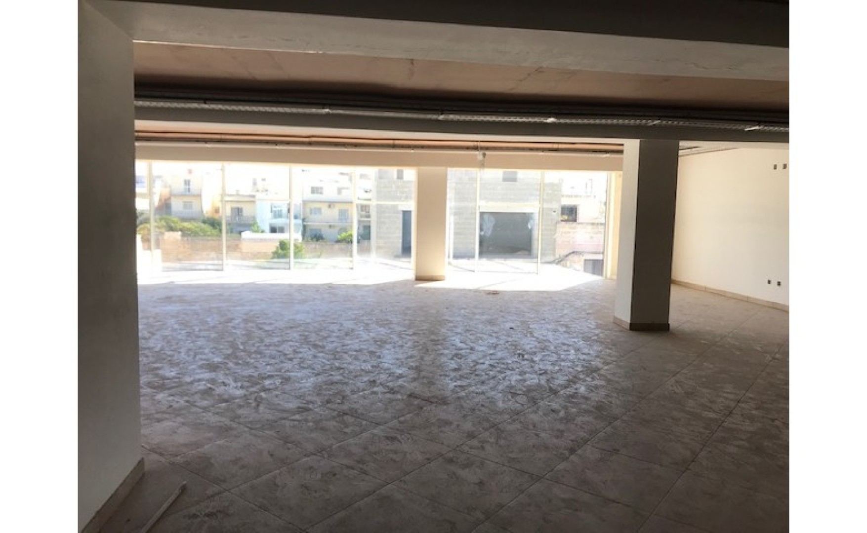 Office for rent in Santa Venera with an area of 550sqm