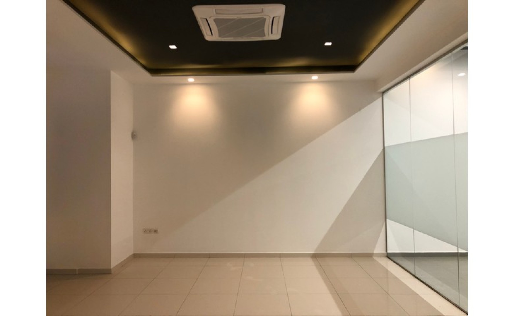Modern Ground Floor Office In the Centre of Floriana
