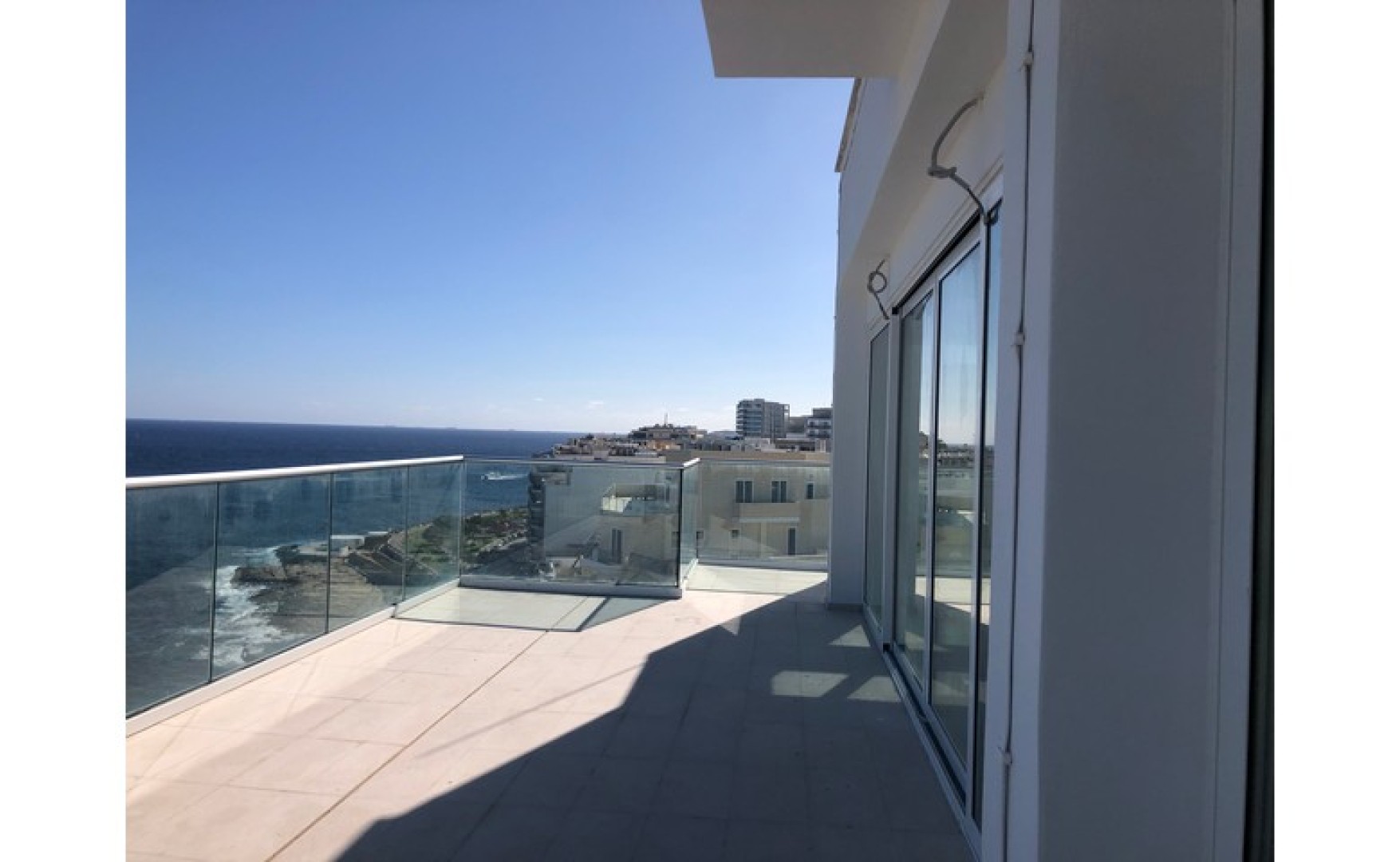 Luxury Penthouse with a pool and seaviews for rent in Sliema
