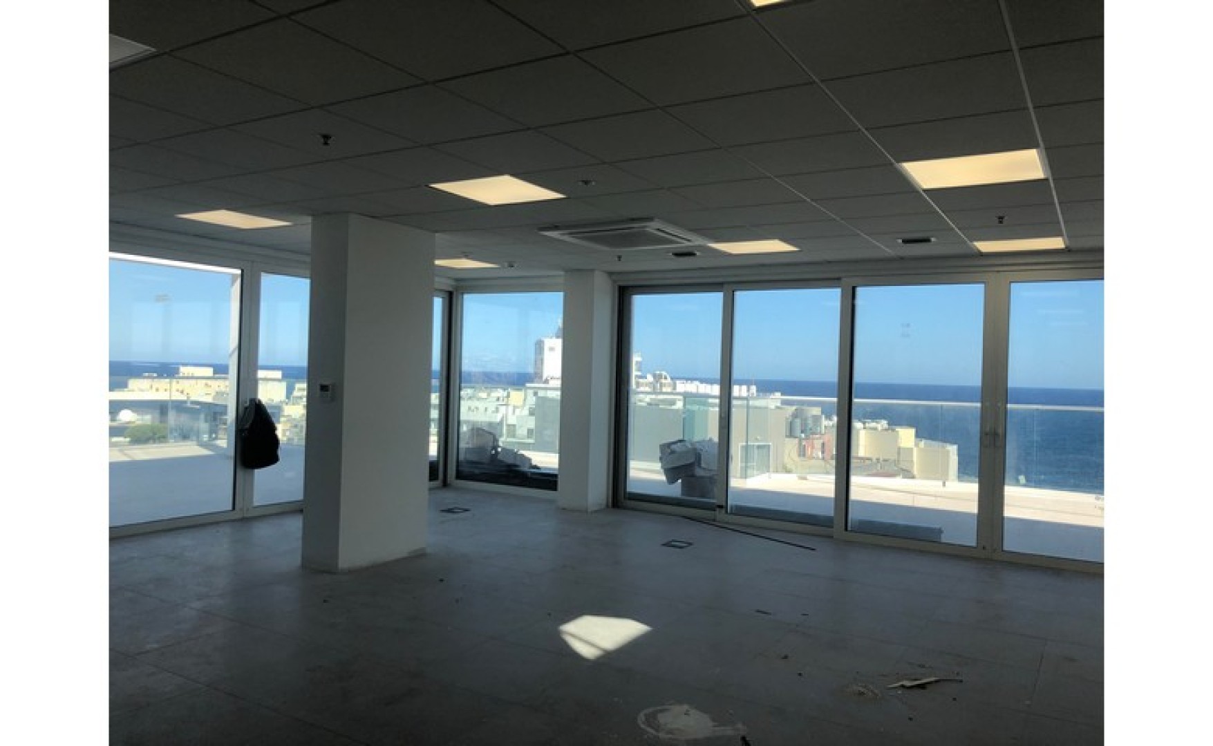 Luxury Penthouse with a pool and seaviews for rent in Sliema