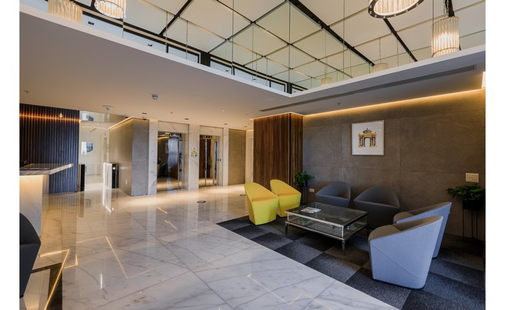 Modern Office with seaviews for rent in Sliema