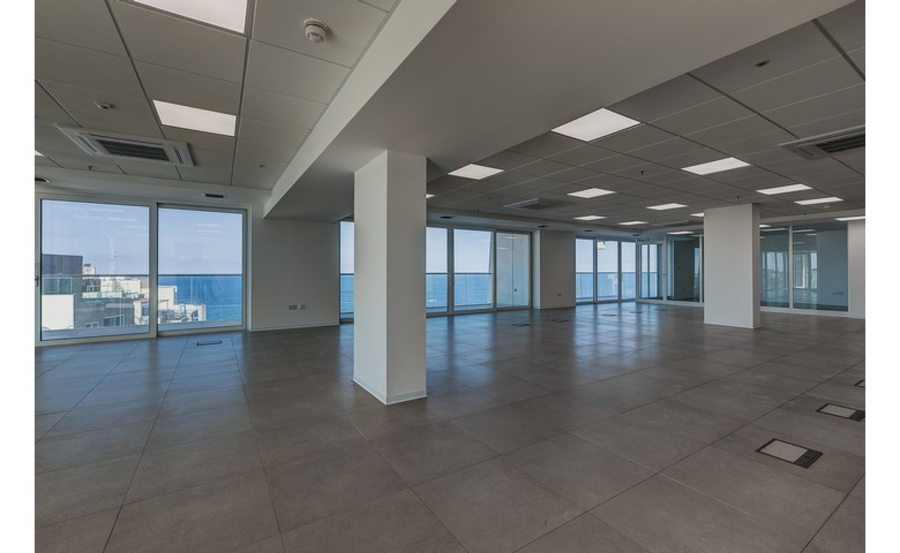 Luxury Penthouse with a pool and seaviews for rent in Sliema