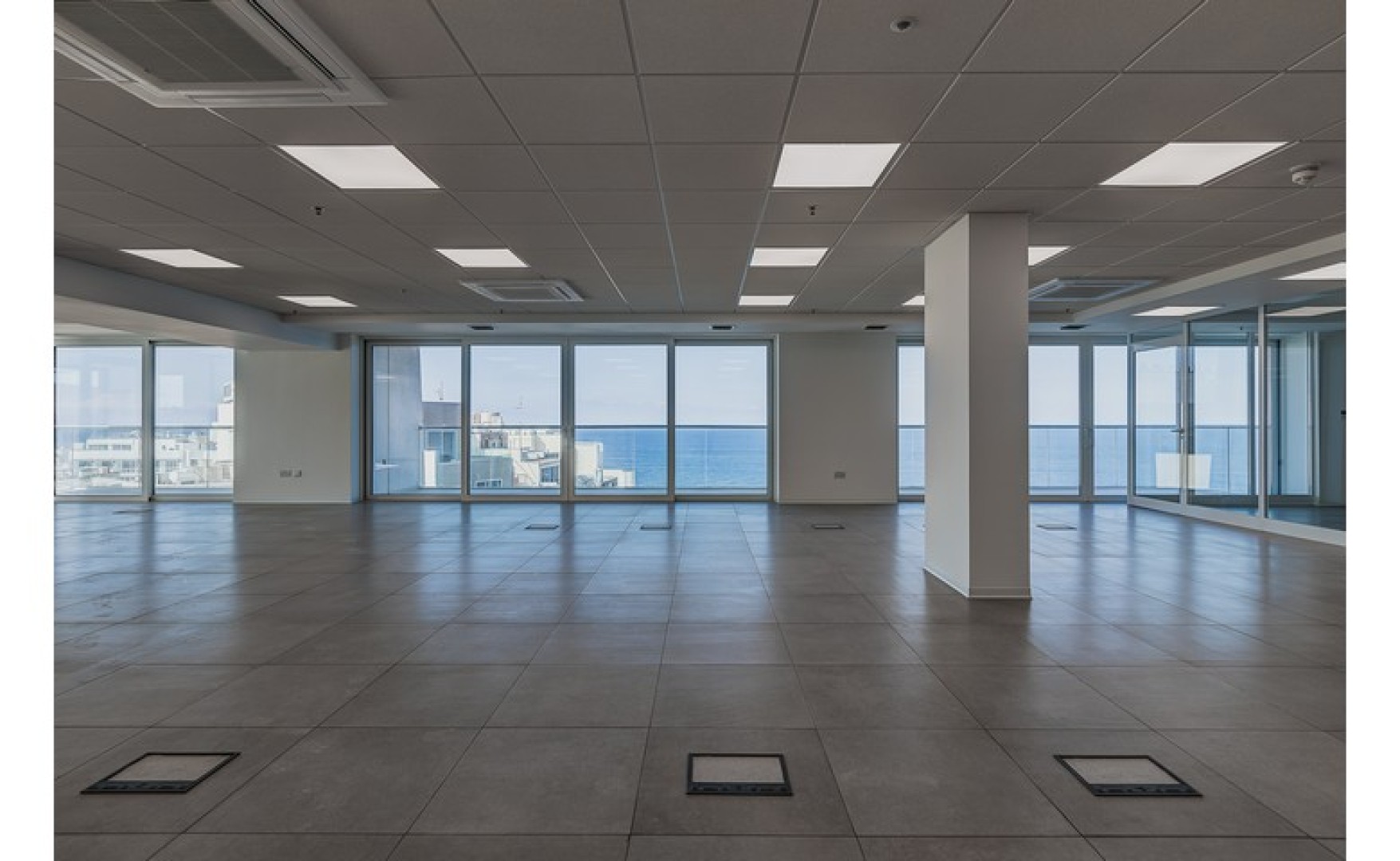 Luxury Penthouse with a pool and seaviews for rent in Sliema