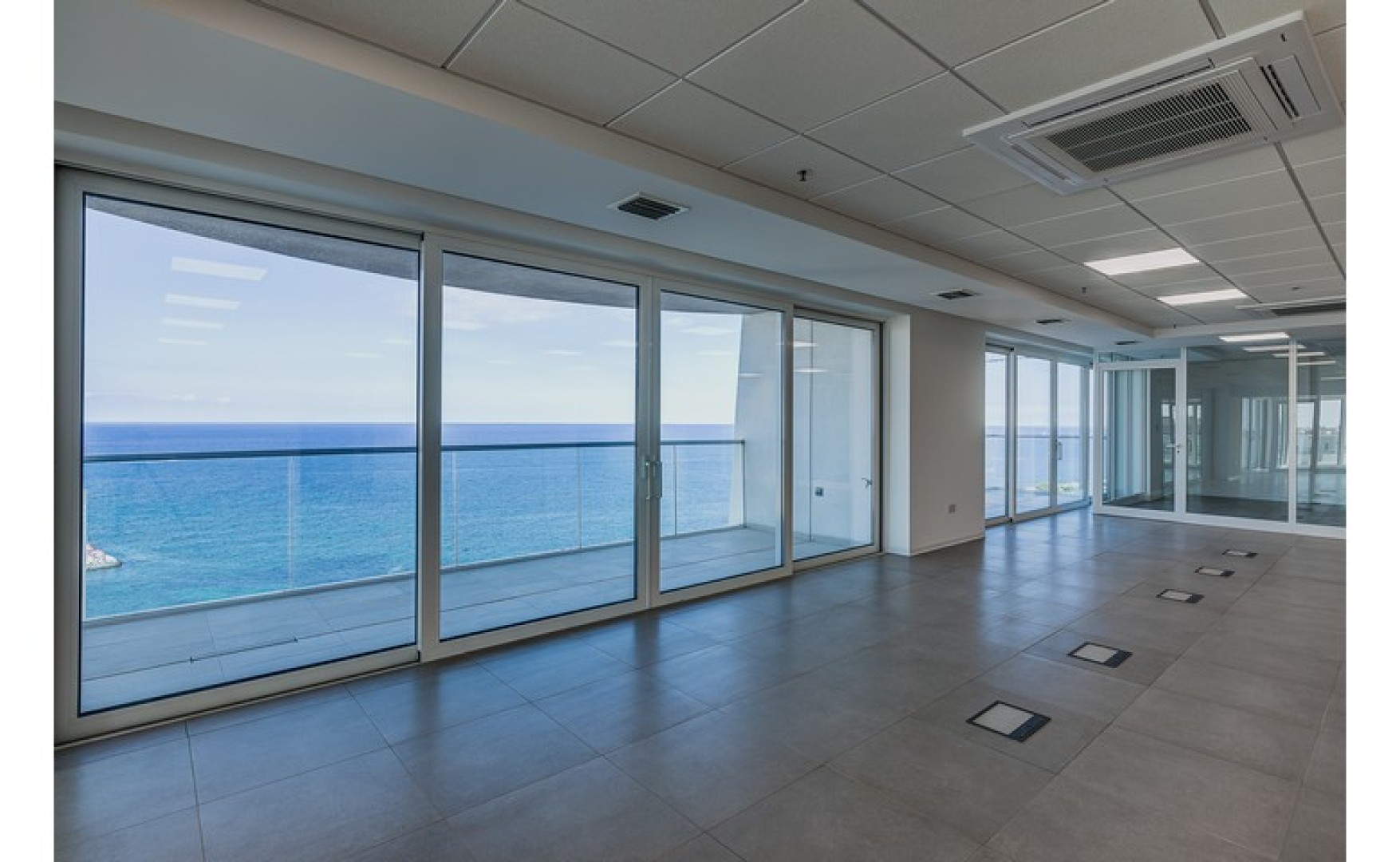 Luxury Penthouse with a pool and seaviews for rent in Sliema