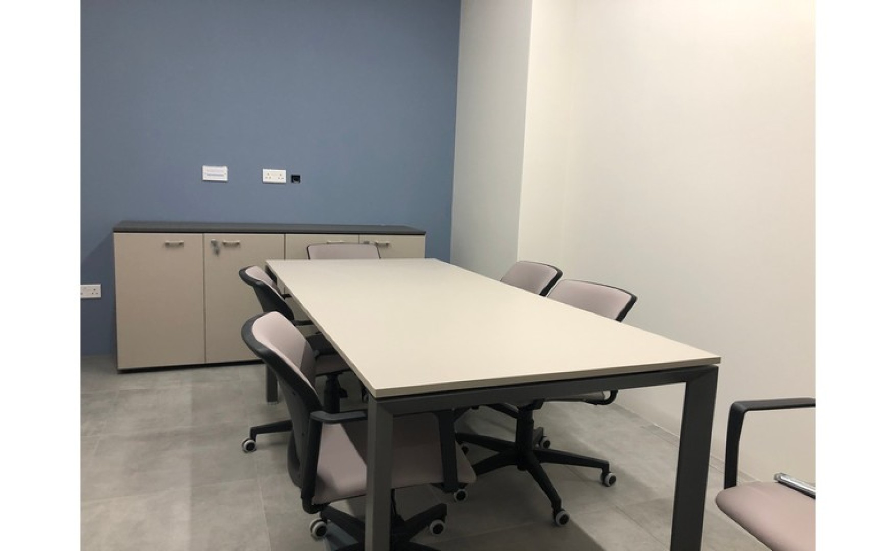 Office to let Malta: Stylish Office in the district of St Julians
