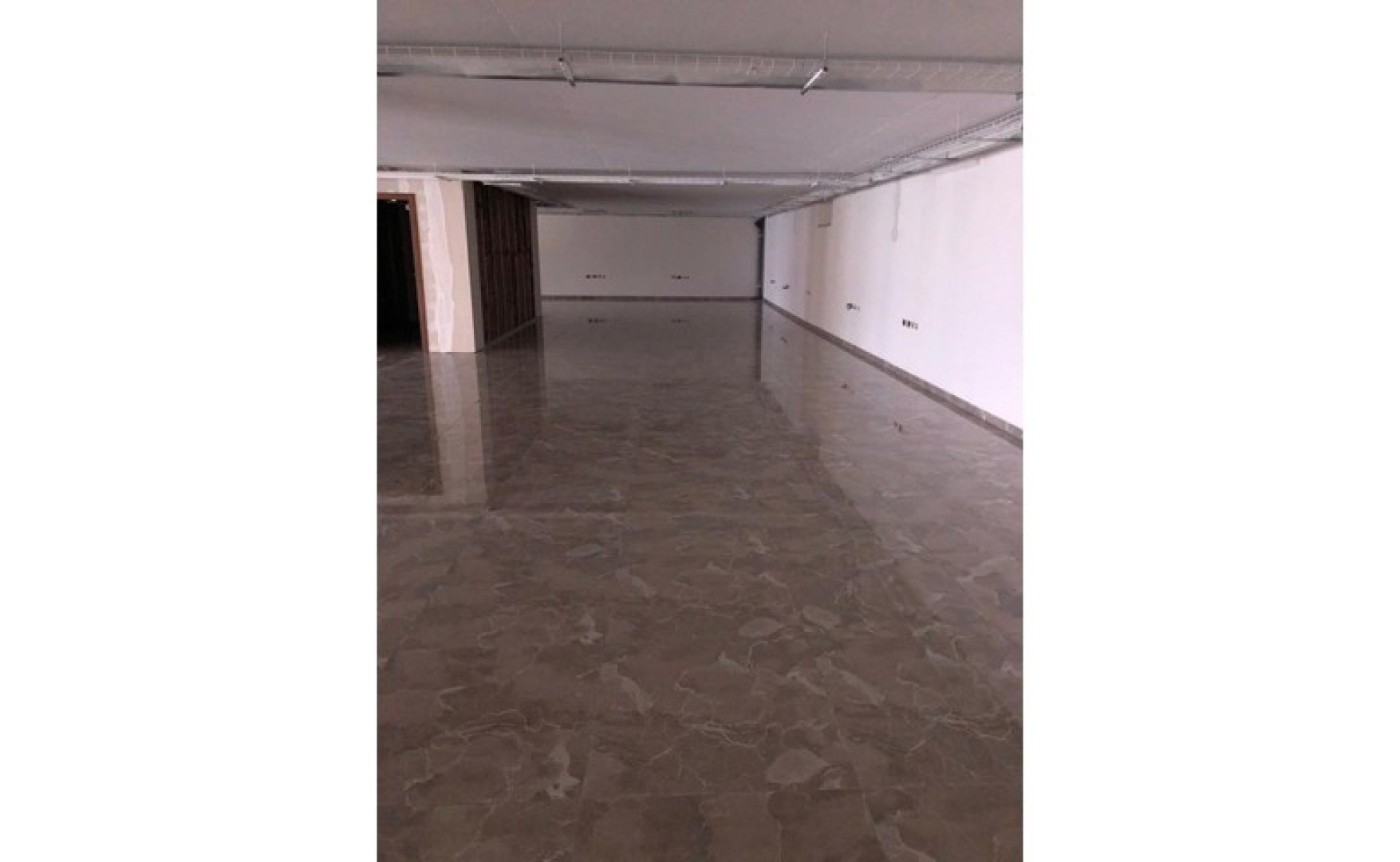 Offices for rent Malta: Office with an Internal Area 260sqm plus External Area 37sqm