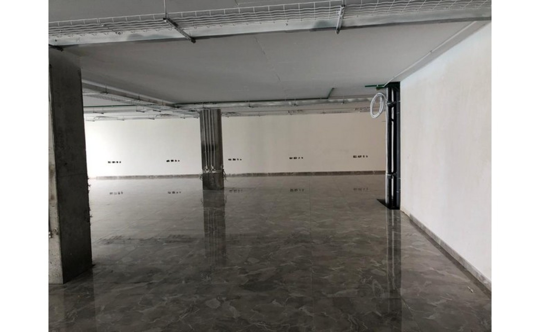 Offices for rent Malta: Office with an Internal Area 260sqm plus External Area 37sqm