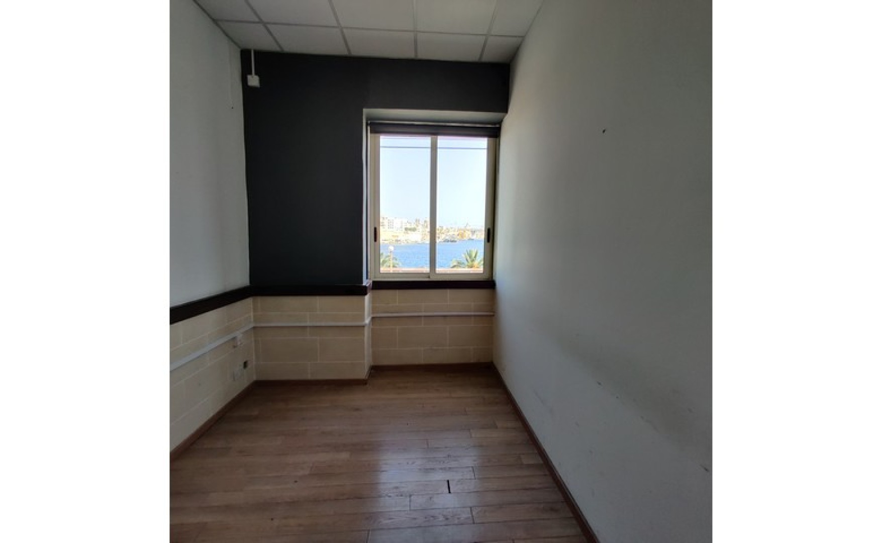 Offices for rent Malta: Valletta 120sqm premises to let