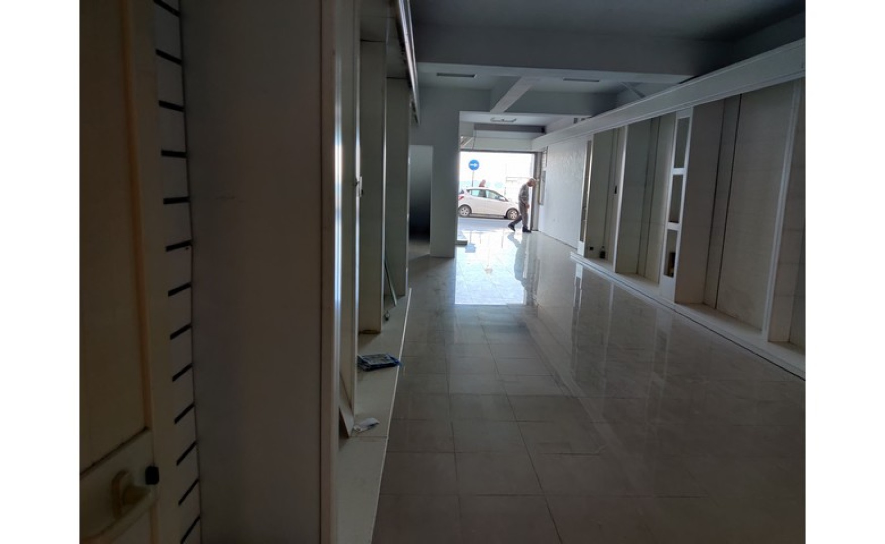 Shop to let in Malta: Bugibba 80 SQM premises for rent
