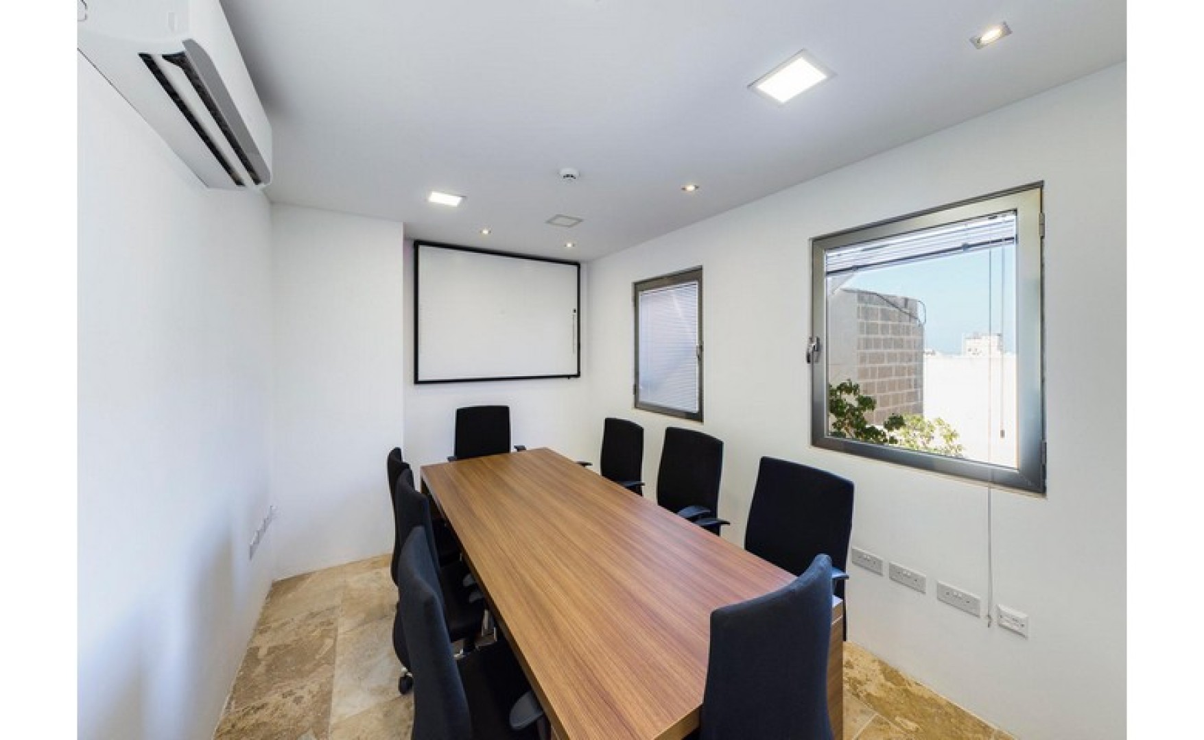 Offices to let in Malta: Highly Finished Office Palazzo For Rent in Valletta, Various Sizes Available