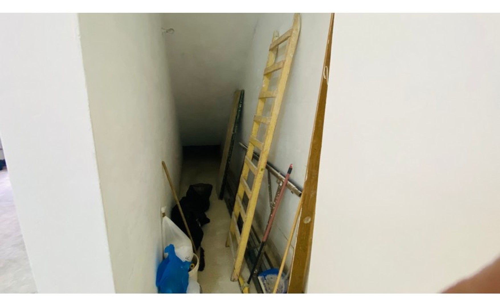 147 square square metre Warehouse in Gharghur For Rent