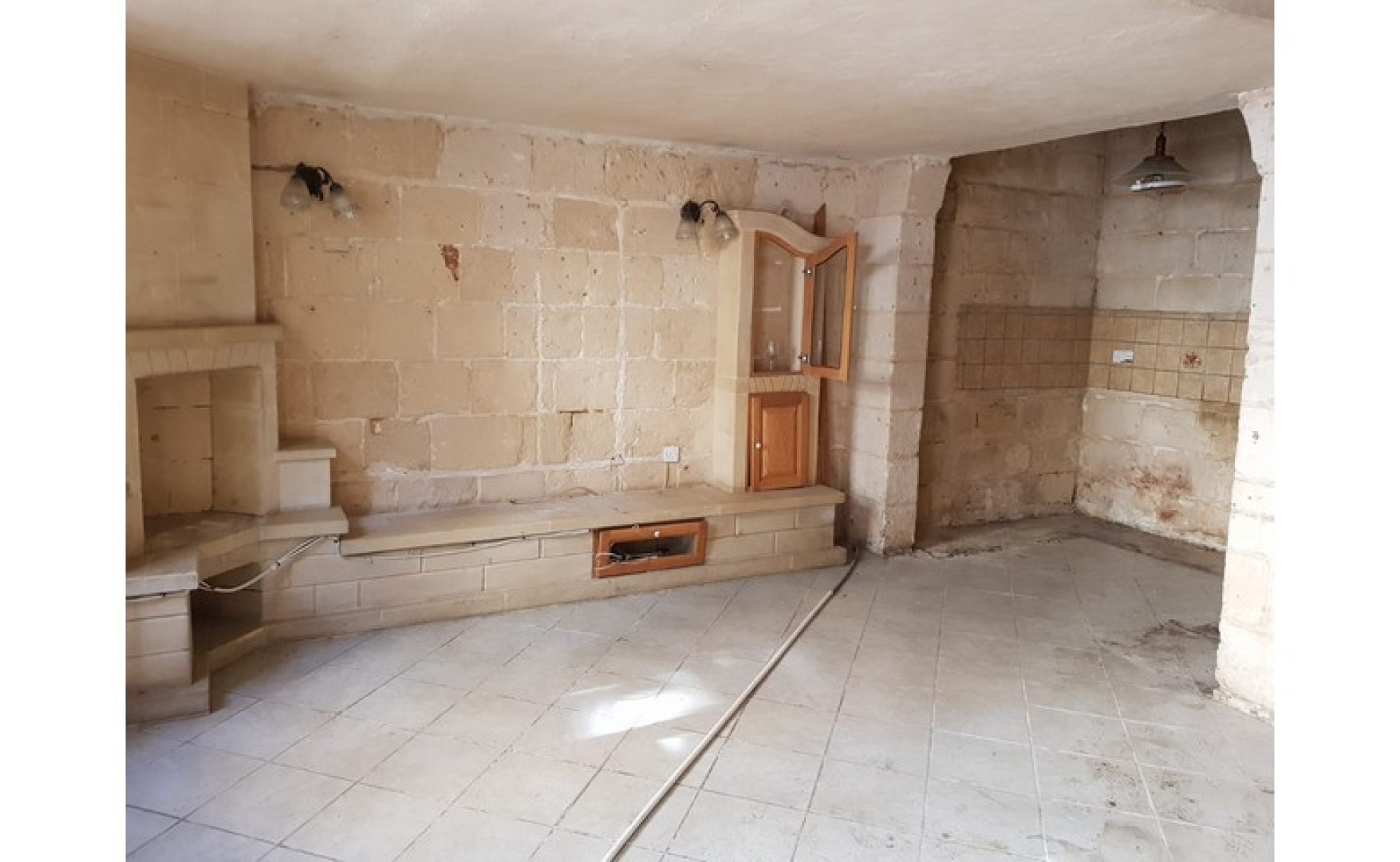 Office for rent in Malta: Floriana office to let in a prime area