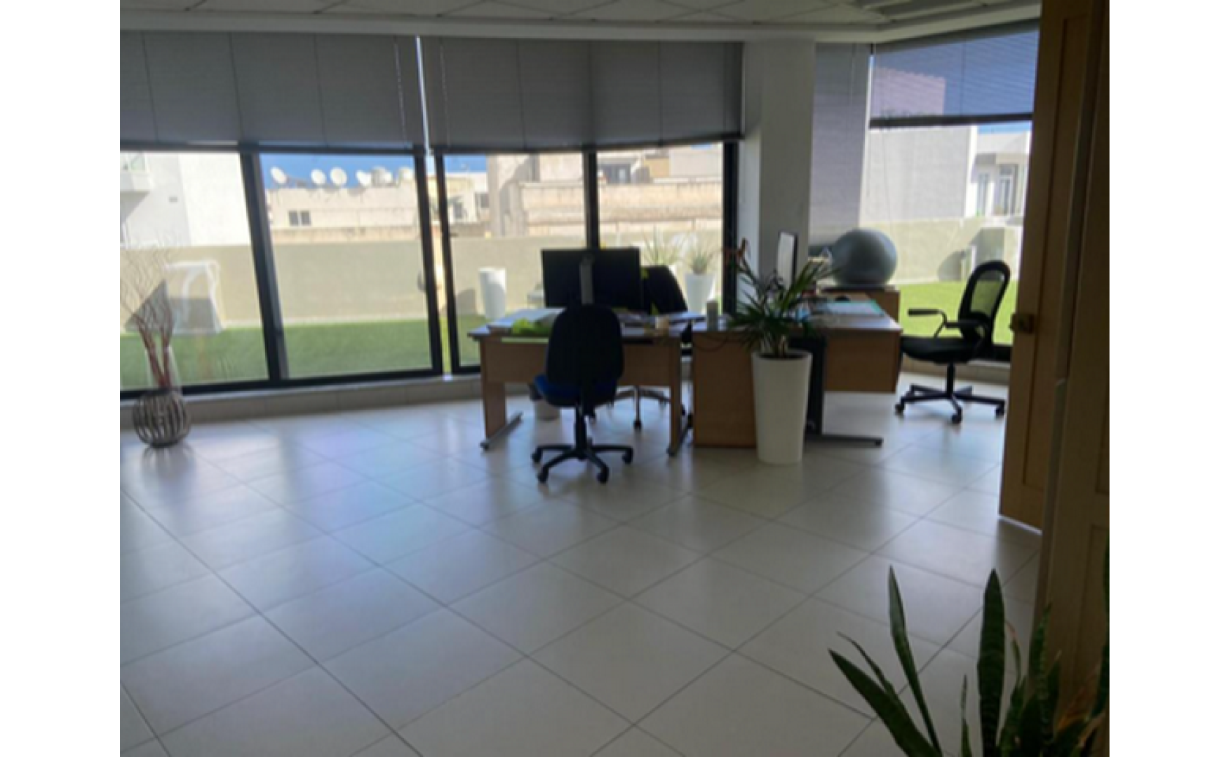 Gwardamangia 570sqm Office to let in a smart Building