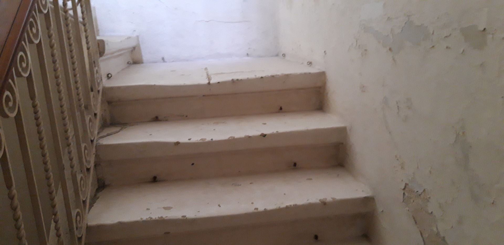 Malta real estate:Corner house for sale with three shops in Rabat