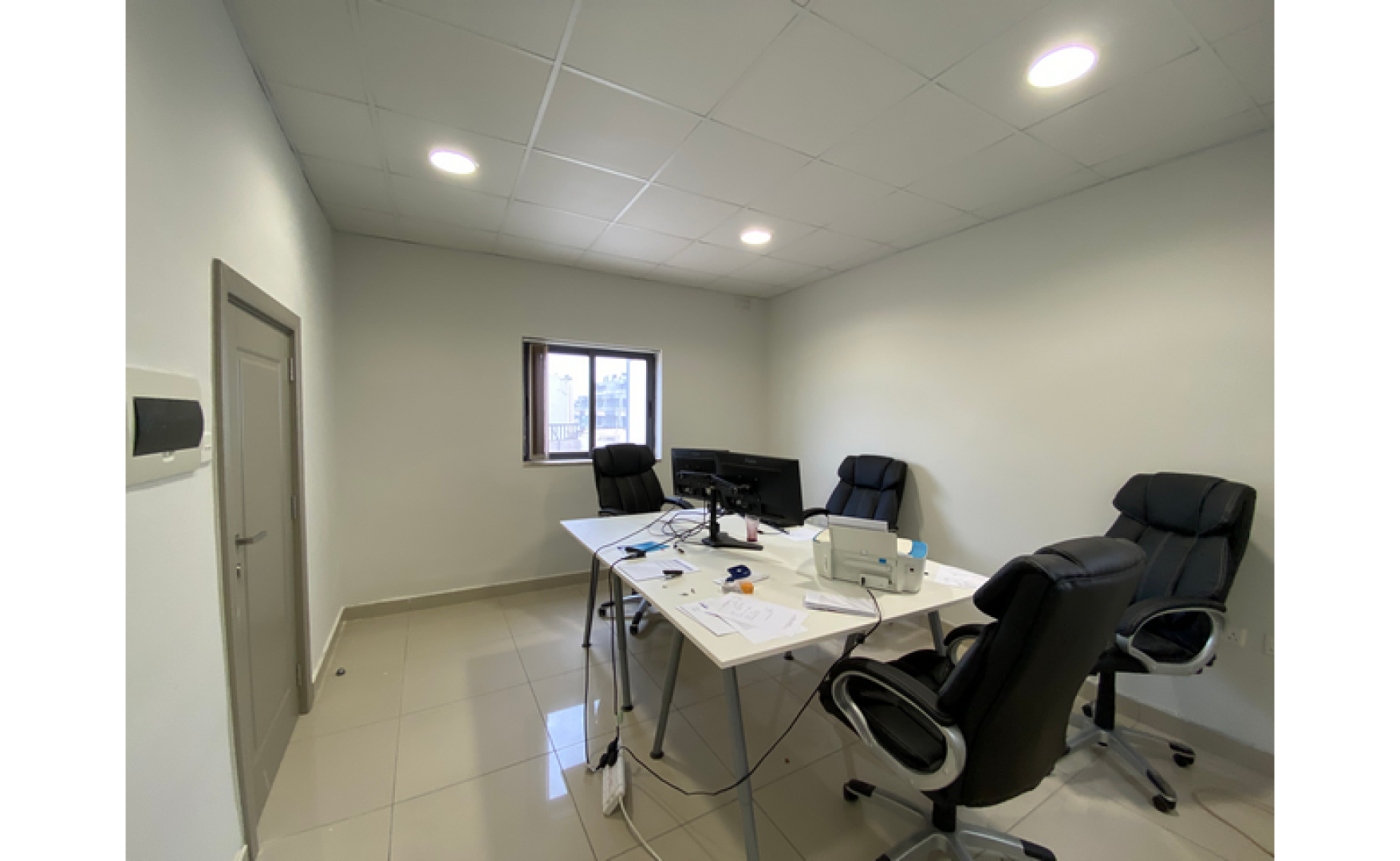 Office to let Malta: Penthouse office for rent with a large terrace