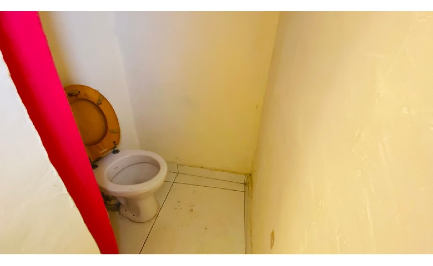 Shops for rent in Malta: Birkirkara commercial premises to let with class 4B permits