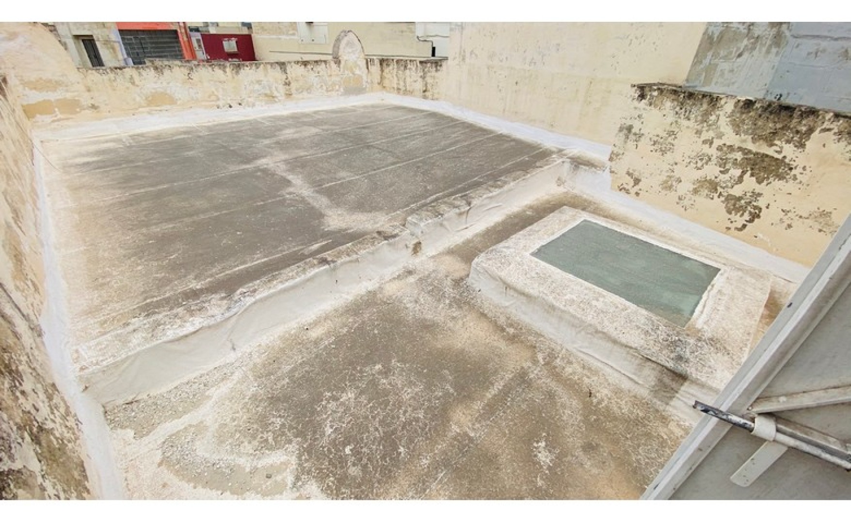 Shops for rent in Malta: Birkirkara commercial premises to let with class 4B permits