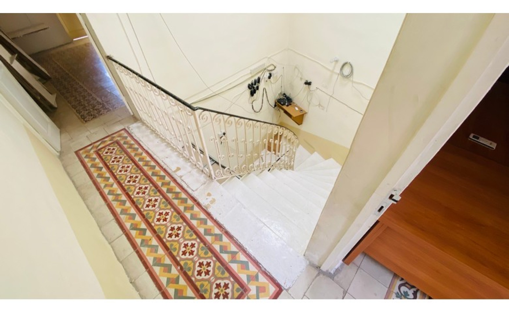 Shops for rent in Malta: Birkirkara commercial premises to let with class 4B permits