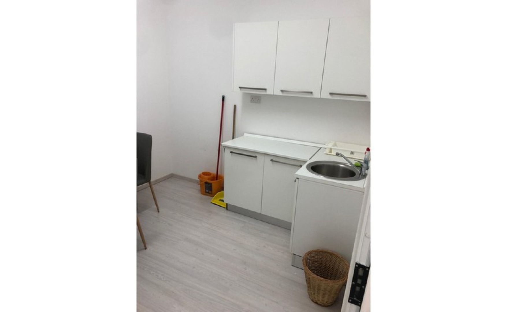 Office for rent in Malta: An office to let in Sliema with an area of 120sqm