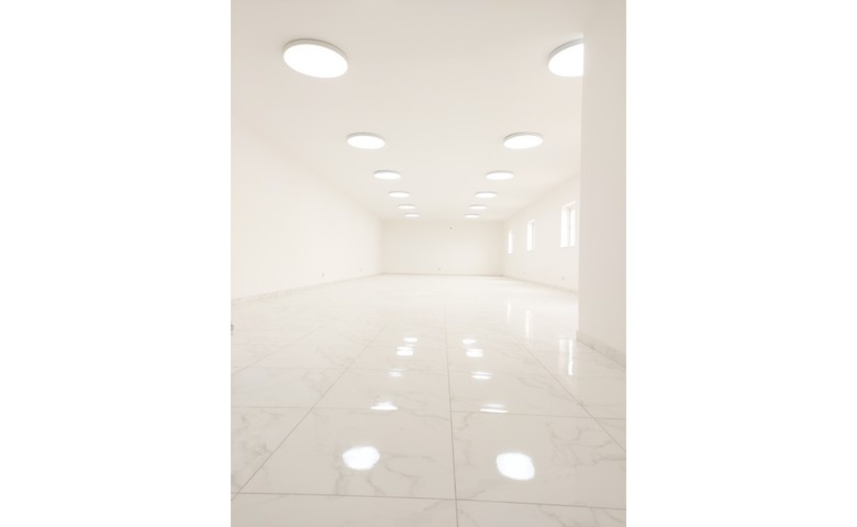 Real estate Malta: Commercial premises in Mriehel for rent - 250 square meters