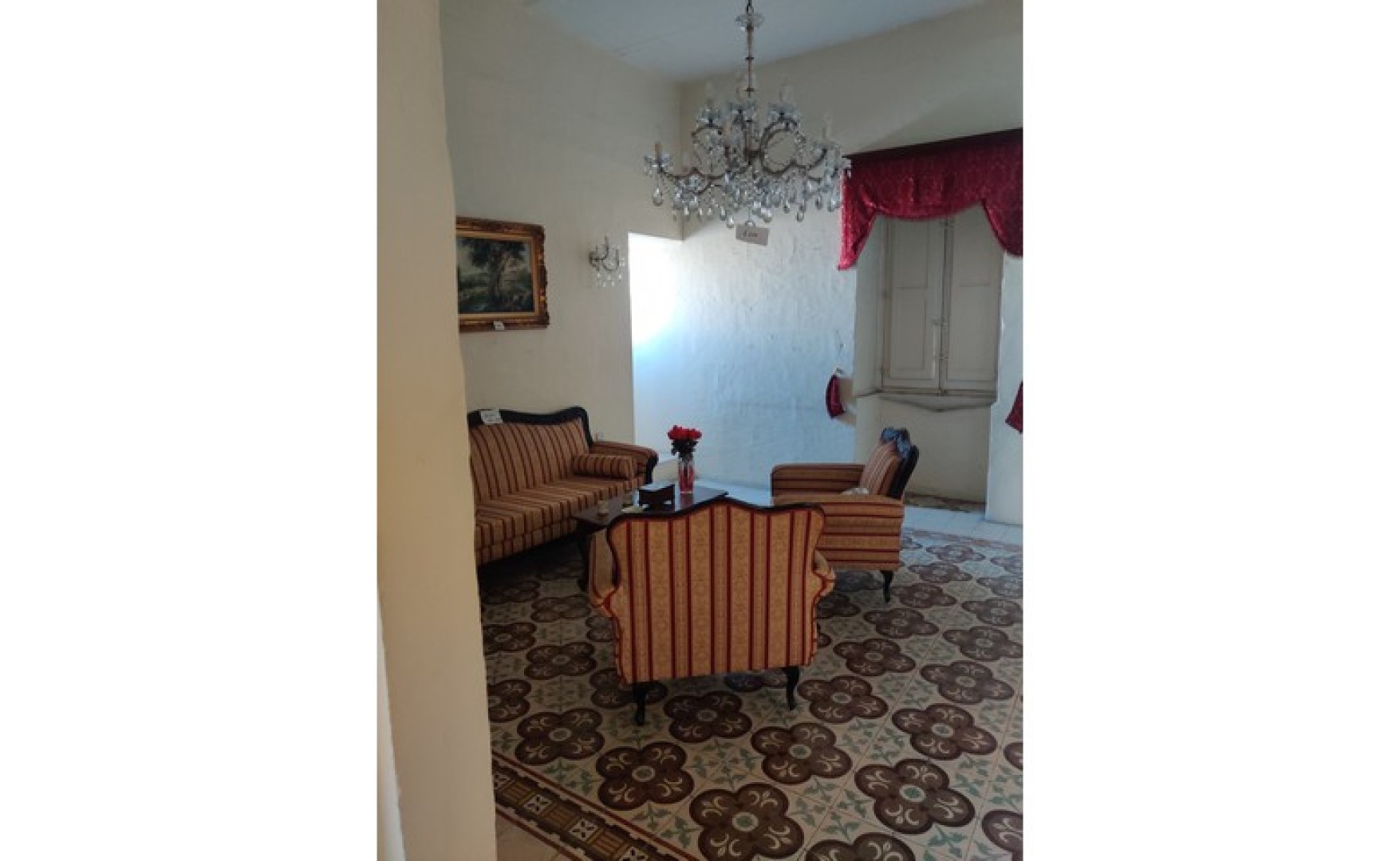Estate agents Malta: Shop and a large house for rent to be rented out together
